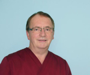 Teambild des Zahnarztes Dr. med. Bernd Lux der Zahnarztpraxis im Zerbster Zentrum