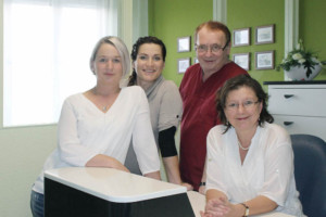 Team in der Rezeption - Zahnarzt Dr. Bernd Lux